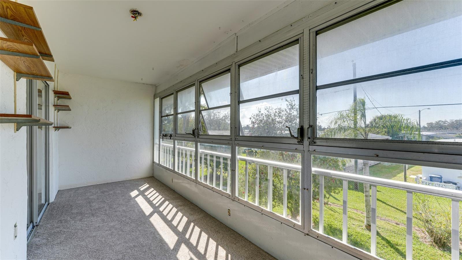 Image 9 of 11 For 202 47th Avenue Drive W 333