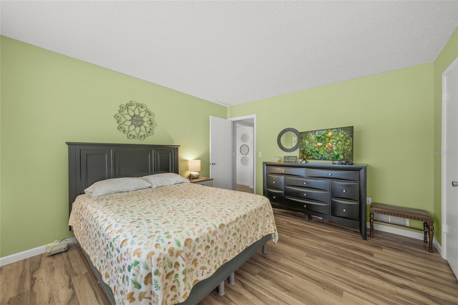 Image 15 of 57 For 3864 Blue Stone Way 68