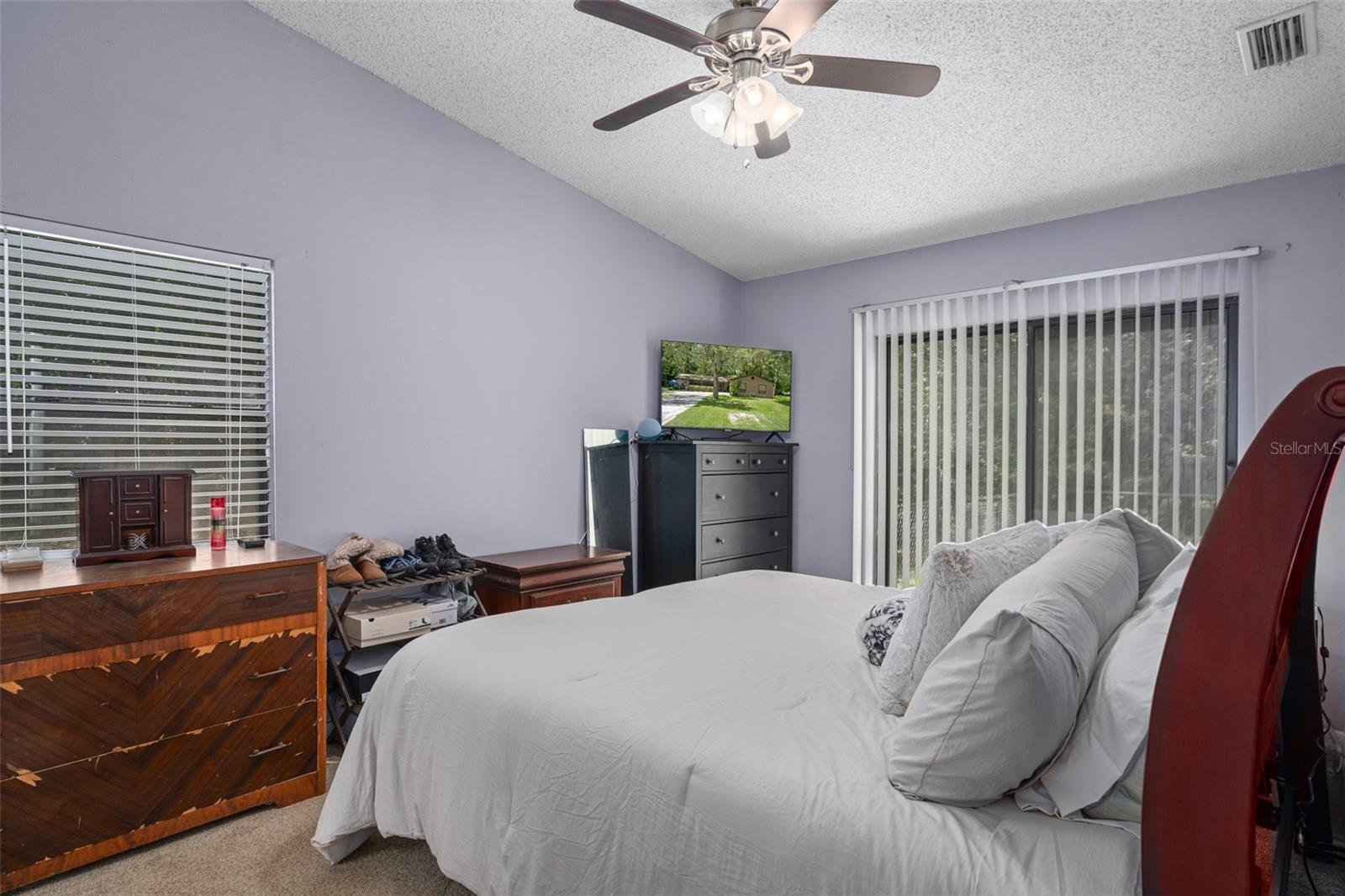 Listing photo id 21 for 16118 Wilson Boulevard