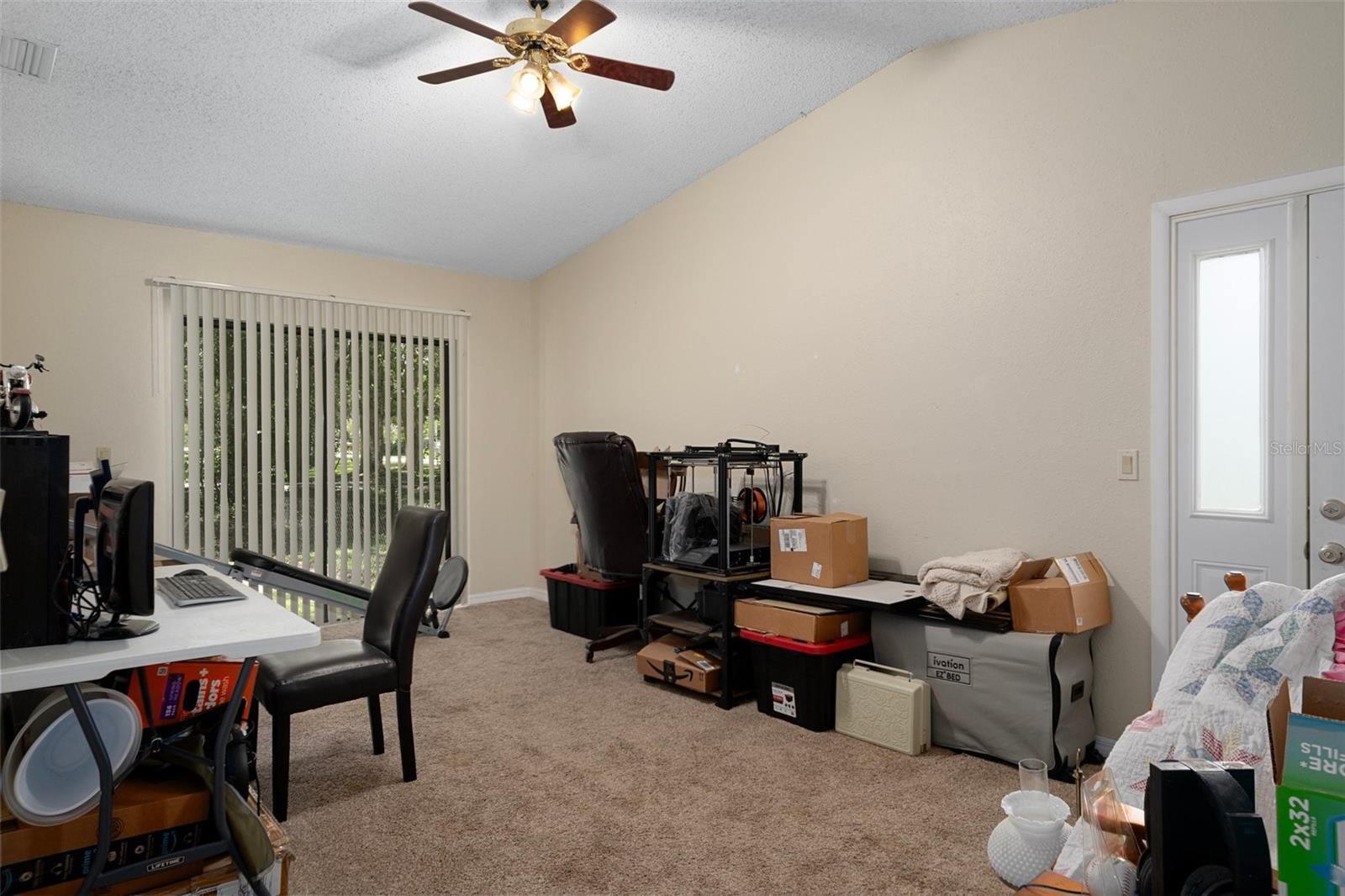 Listing photo id 29 for 16118 Wilson Boulevard