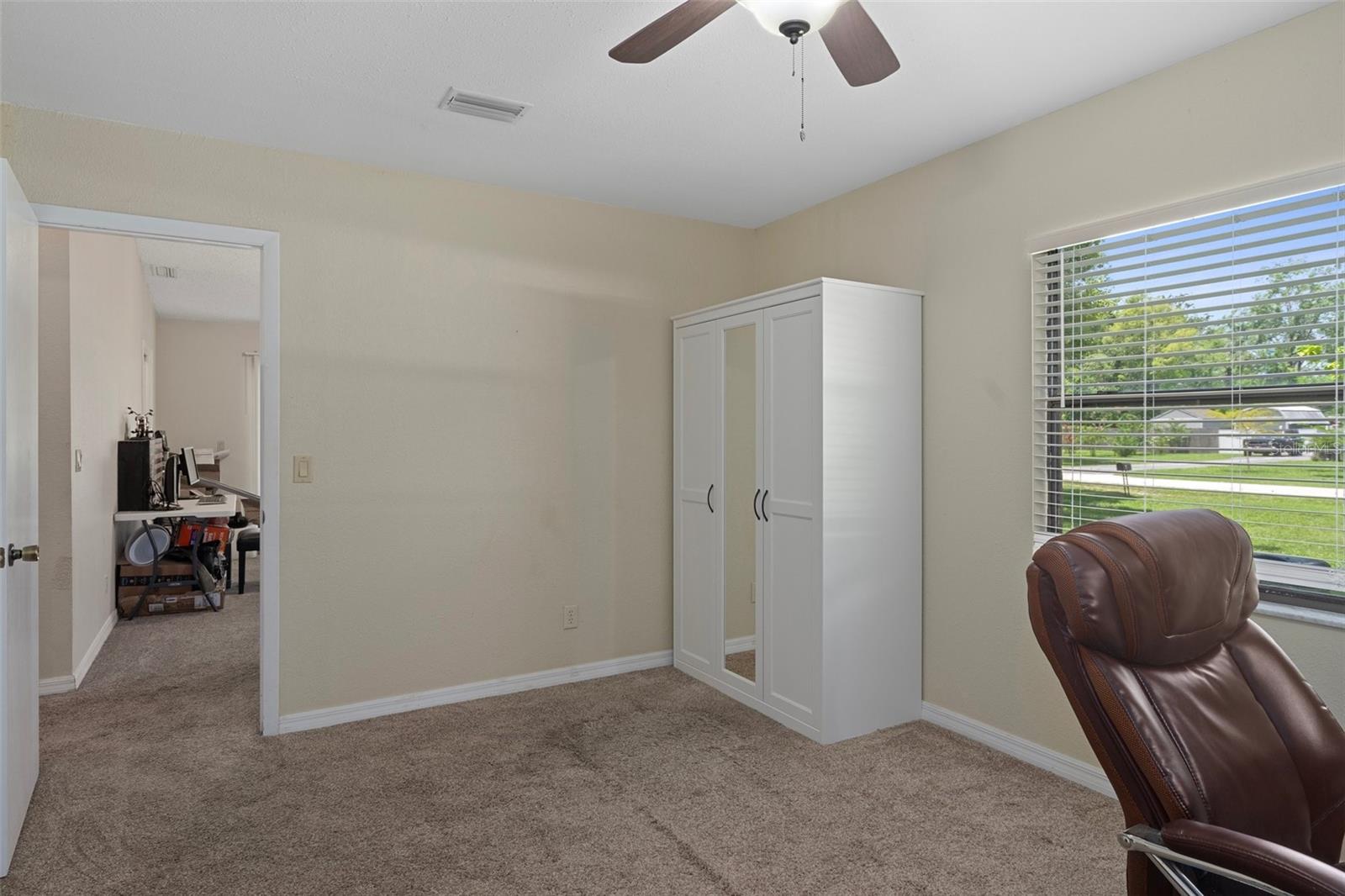 Listing photo id 34 for 16118 Wilson Boulevard