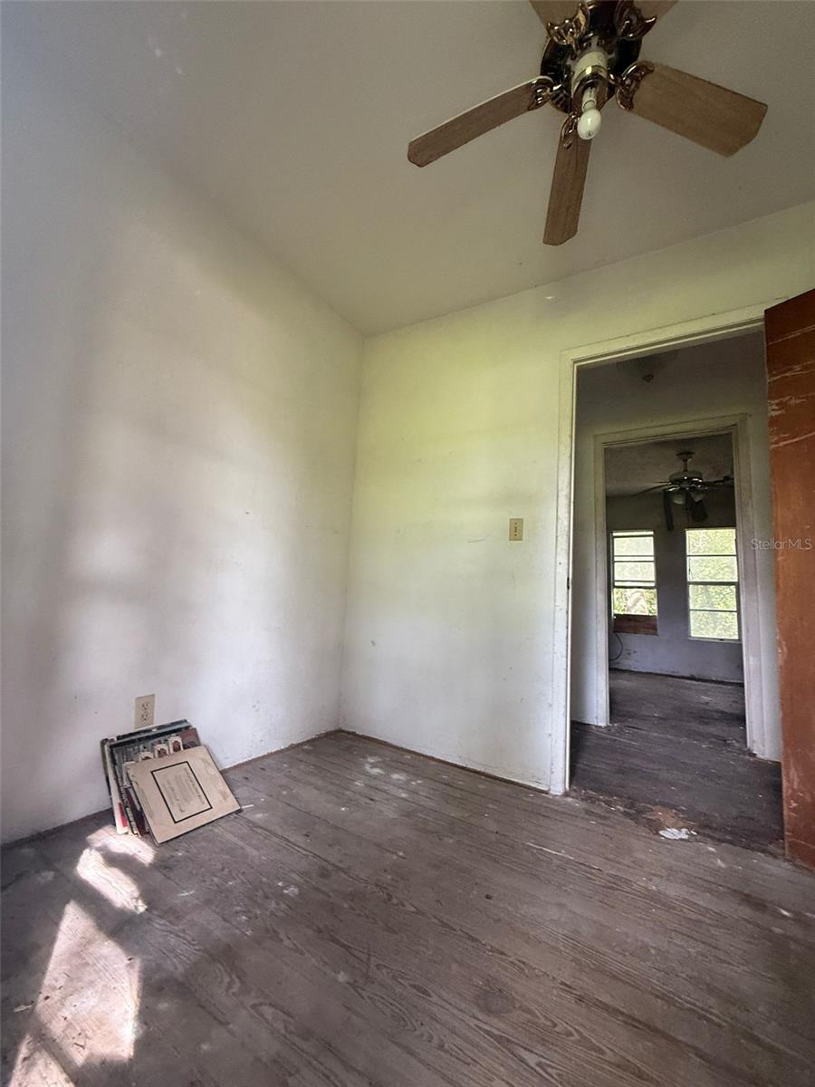 Image 6 of 25 For 617 Duss Street