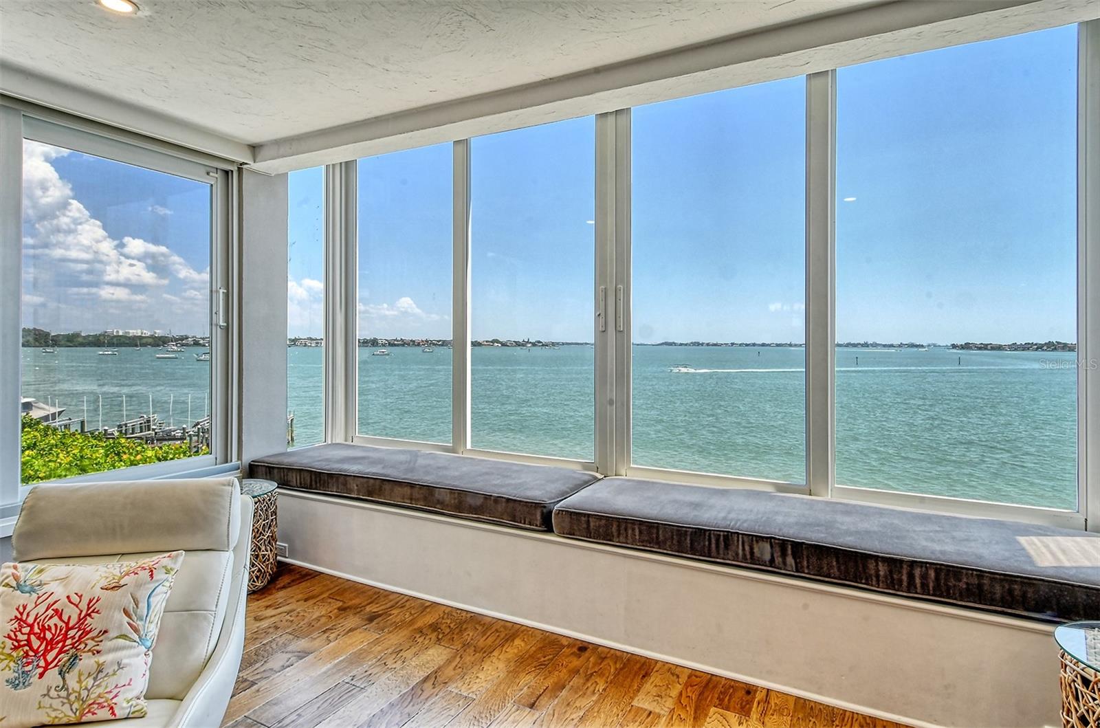 Image 14 of 39 For 400 Golden Gate Point 31