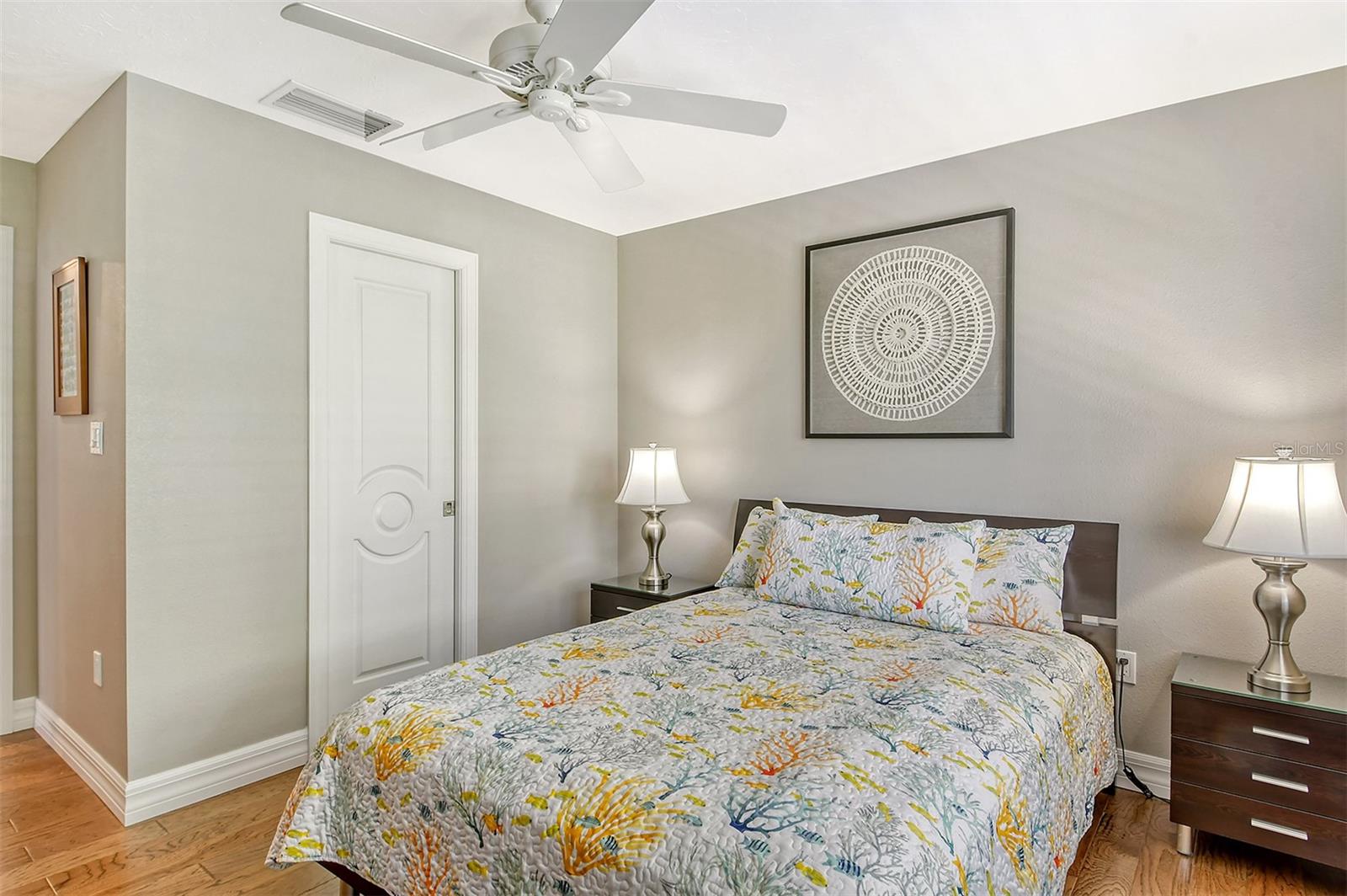 Image 26 of 39 For 400 Golden Gate Point 31