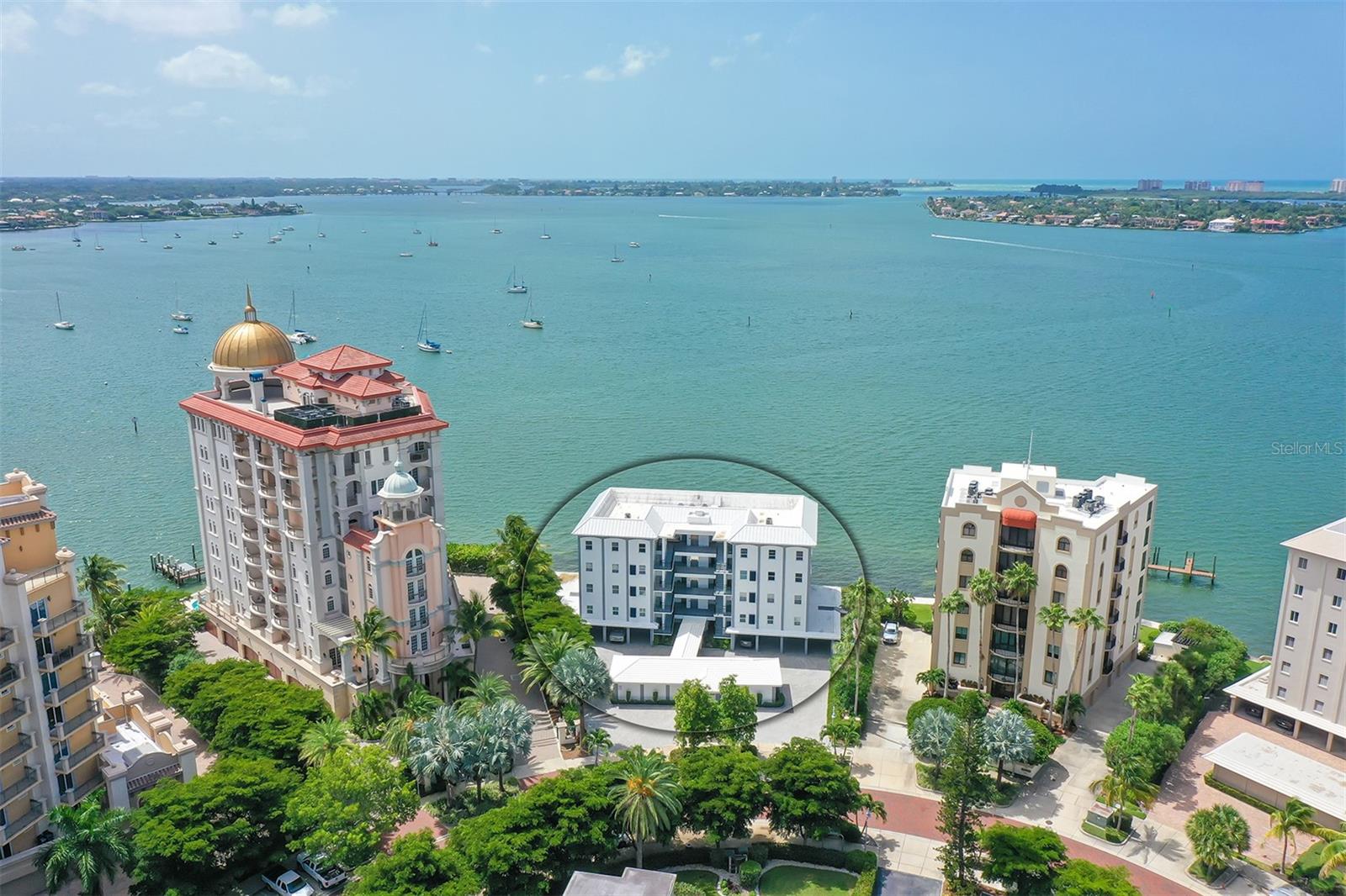 Image 3 of 39 For 400 Golden Gate Point 31