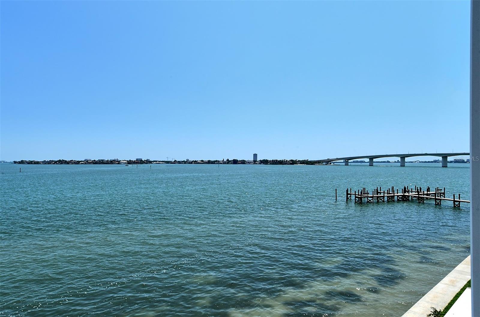 Image 32 of 39 For 400 Golden Gate Point 31