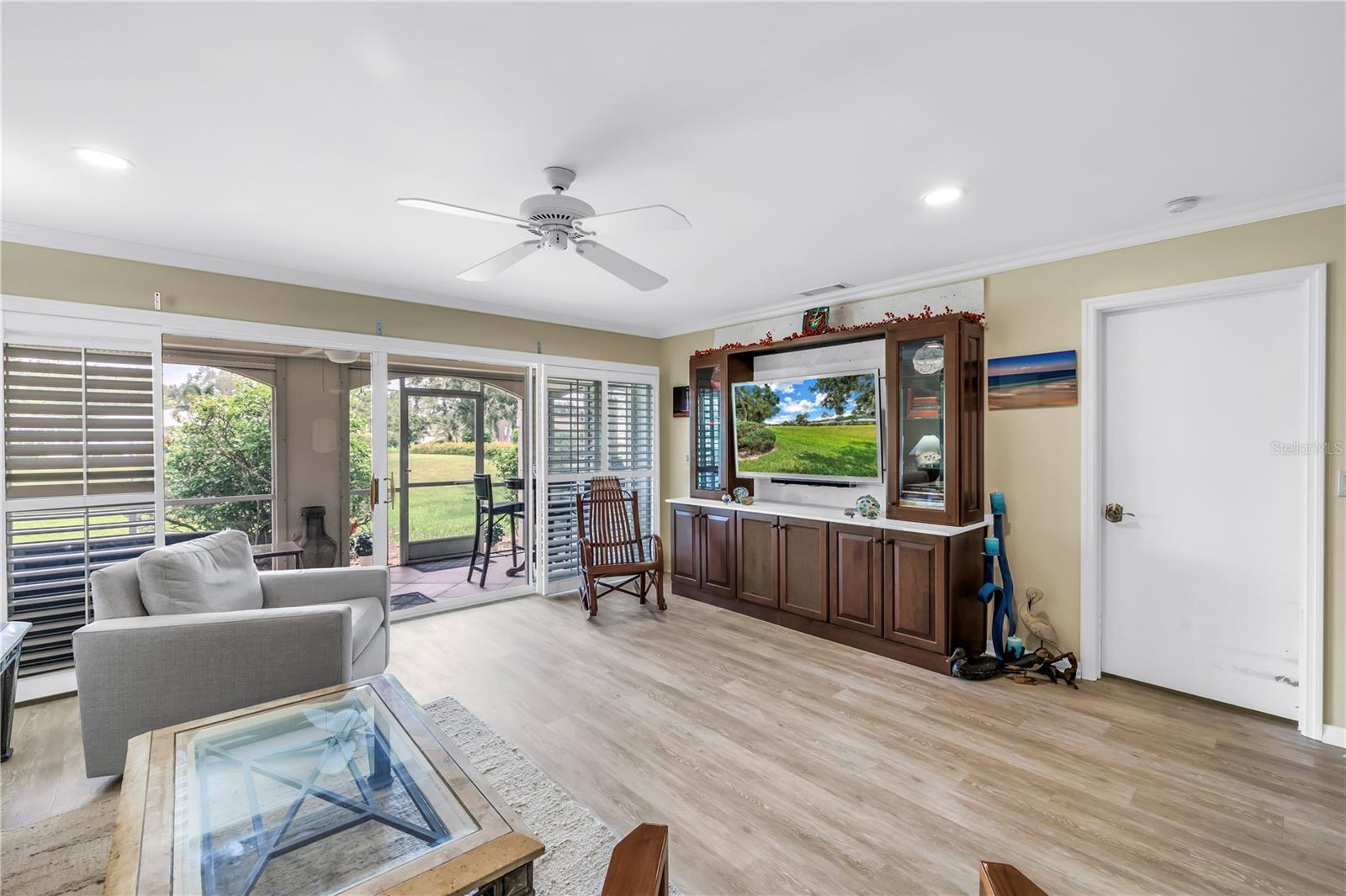 Image 17 of 43 For 5406 Chanteclaire  91