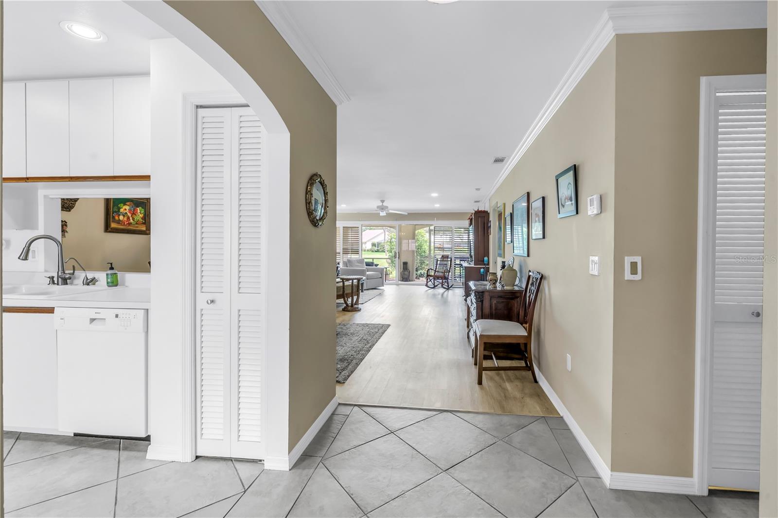 Image 8 of 43 For 5406 Chanteclaire  91