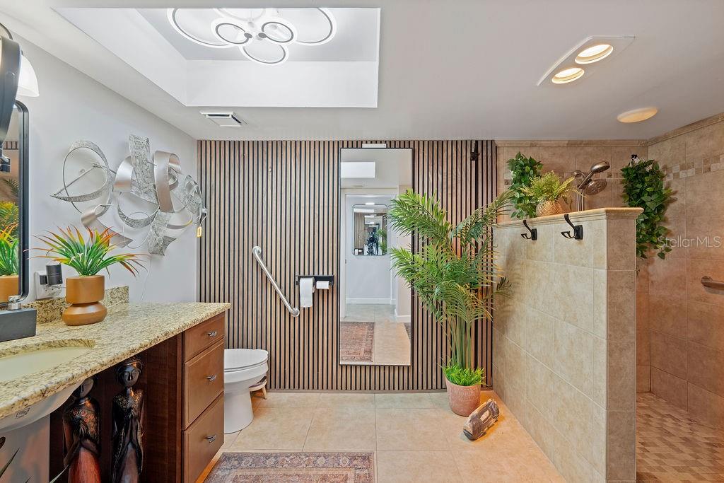 Image 24 of 64 For 80 Rogers Street 2b