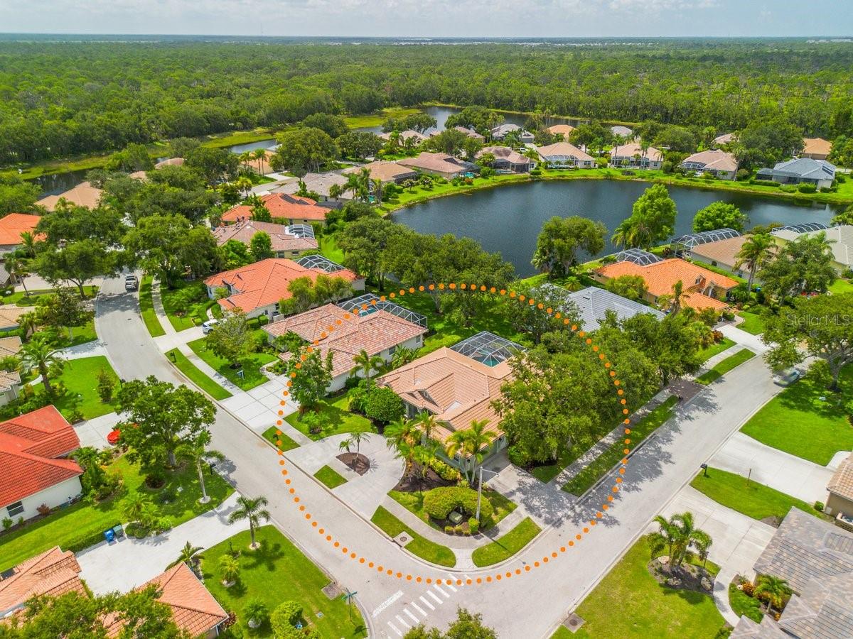 Image 8 of 69 For 471 Park Trace Boulevard