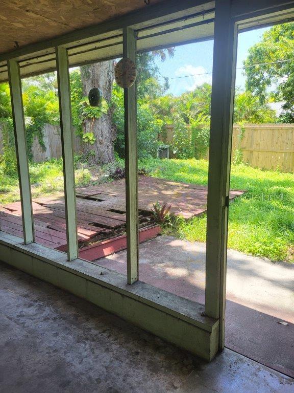 Image 12 of 23 For 2532 Grand Cayman Street