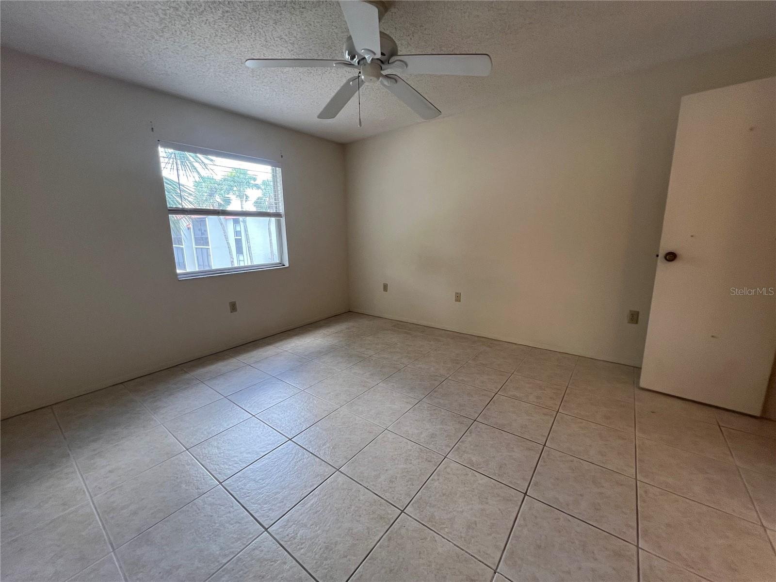 Image 12 of 19 For 3231 Beneva Road 202
