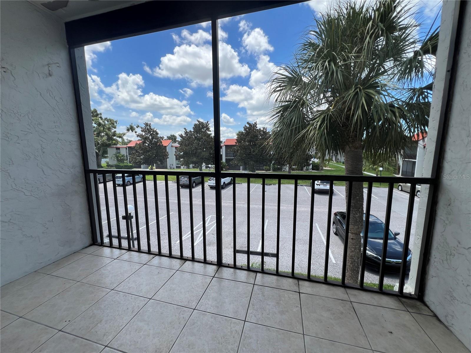 Image 14 of 19 For 3231 Beneva Road 202
