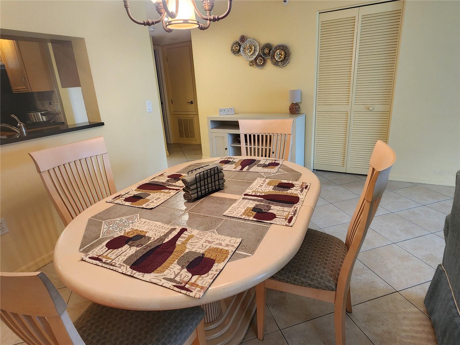 Image 11 of 49 For 6505 Stone River Road 101