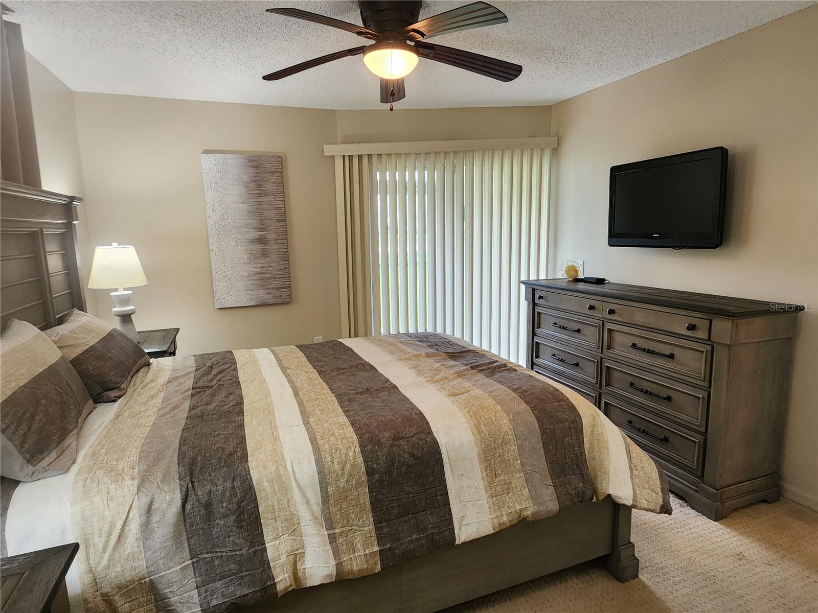 Image 18 of 49 For 6505 Stone River Road 101