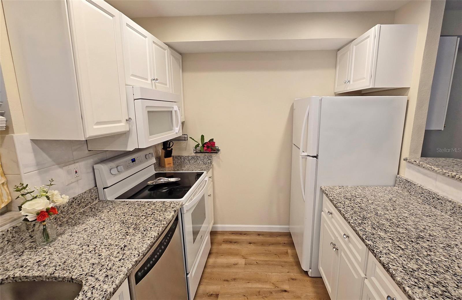 Image 4 of 36 For 3333 Ramblewood Court