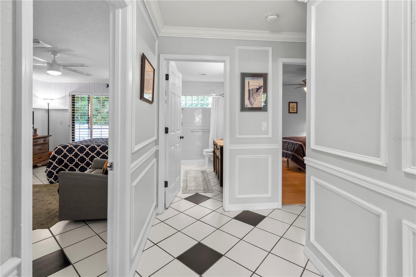Image 14 of 39 For 6818 Arbor Oaks Circle
