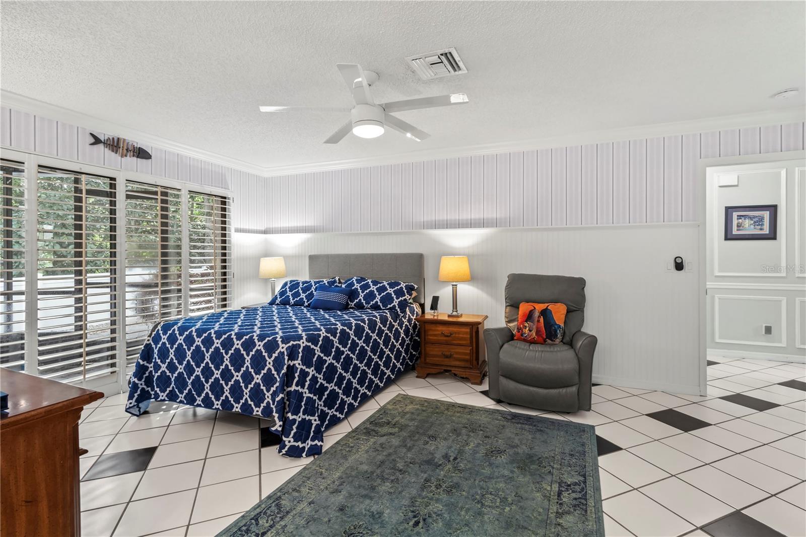 Image 17 of 39 For 6818 Arbor Oaks Circle