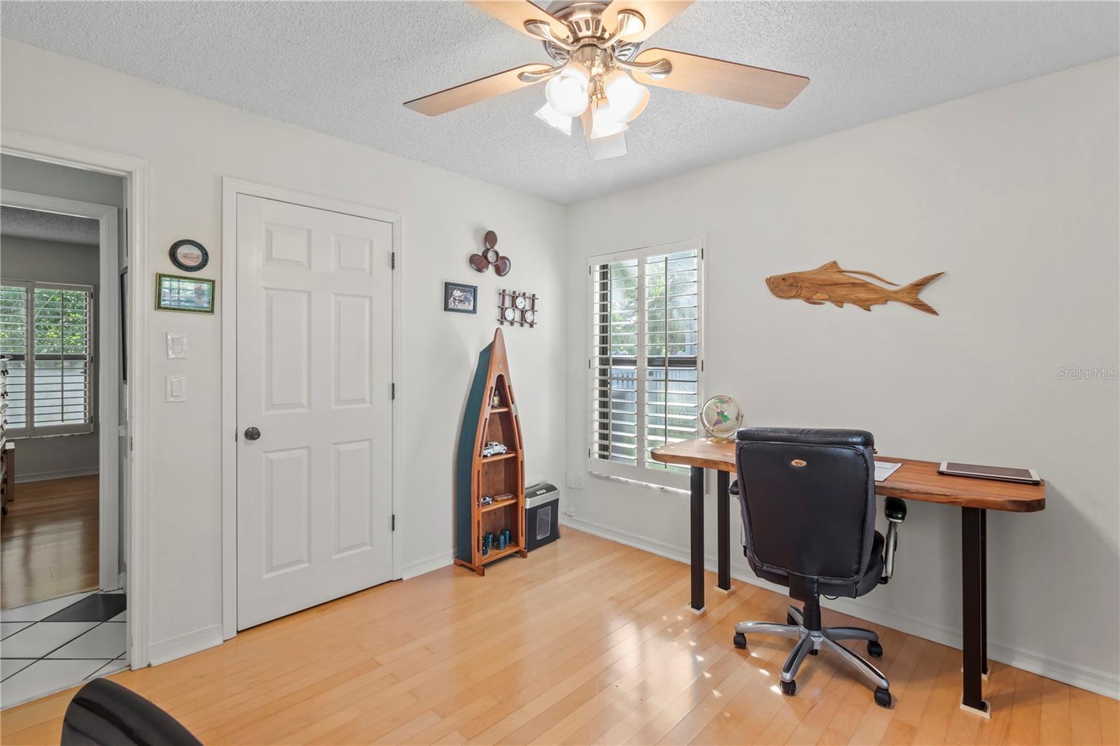 Image 23 of 39 For 6818 Arbor Oaks Circle