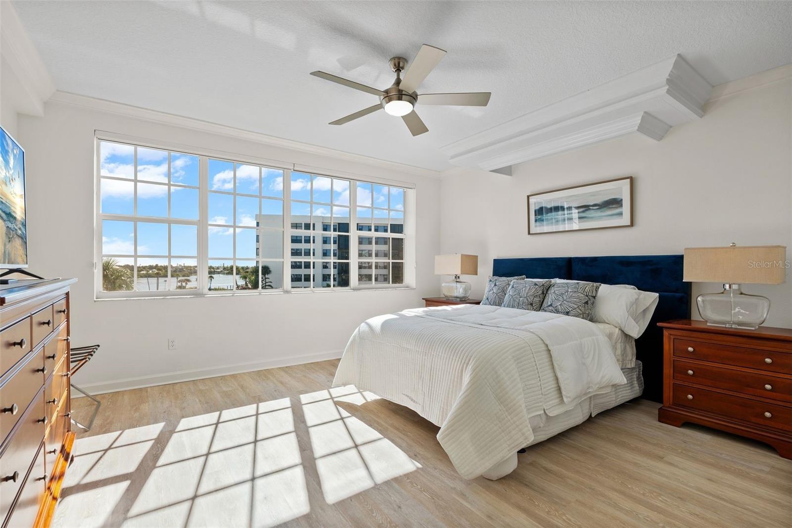 Image 16 of 46 For 1240 Dolphin Bay Way 401