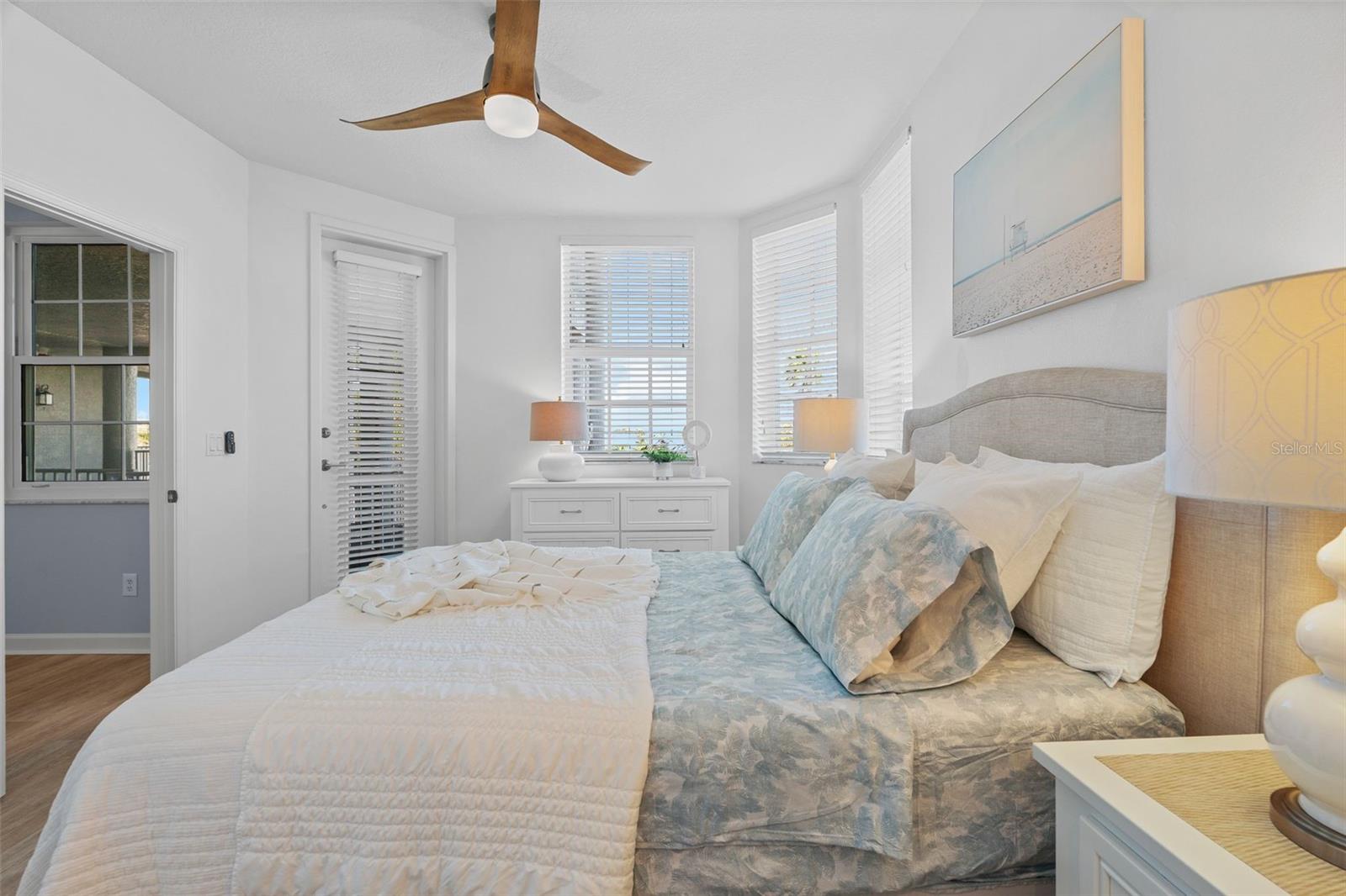 Image 21 of 46 For 1240 Dolphin Bay Way 401