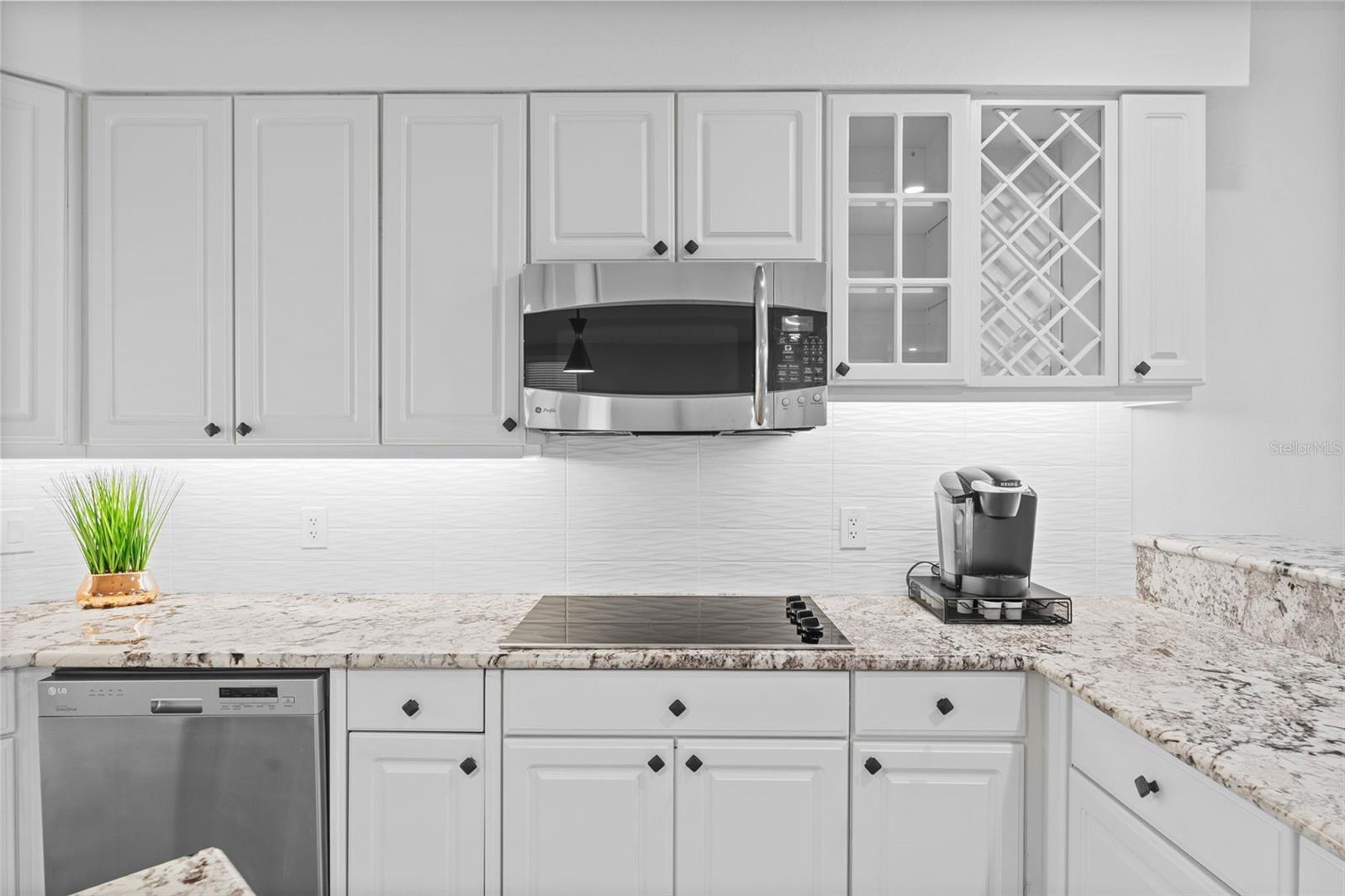 Image 9 of 46 For 1240 Dolphin Bay Way 401