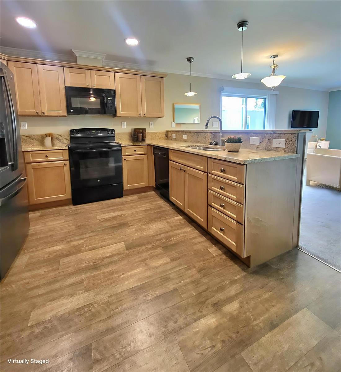 Image 2 of 18 For 1106 49th Avenue Drive W