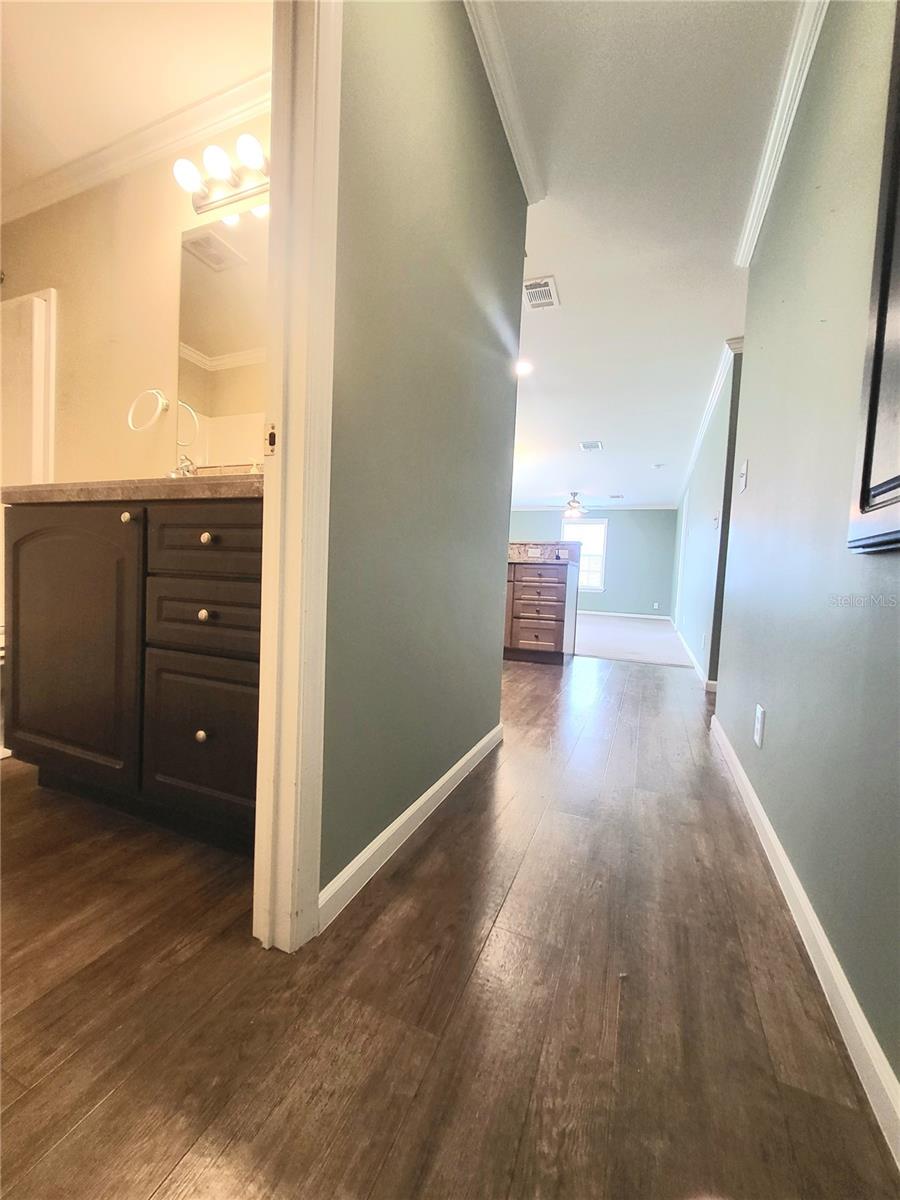 Image 7 of 18 For 1106 49th Avenue Drive W
