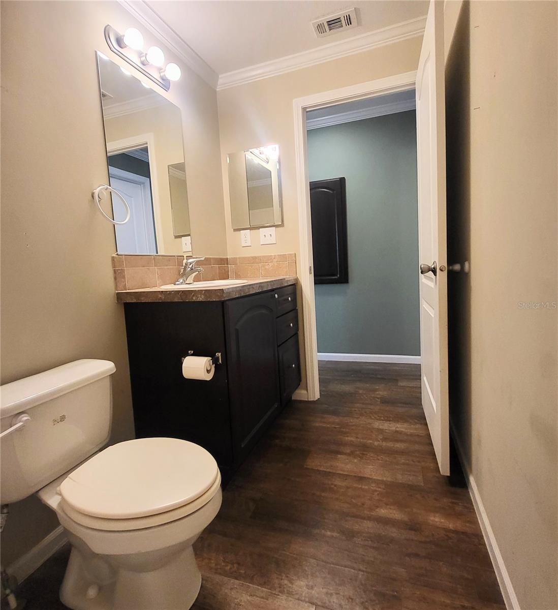 Image 8 of 18 For 1106 49th Avenue Drive W