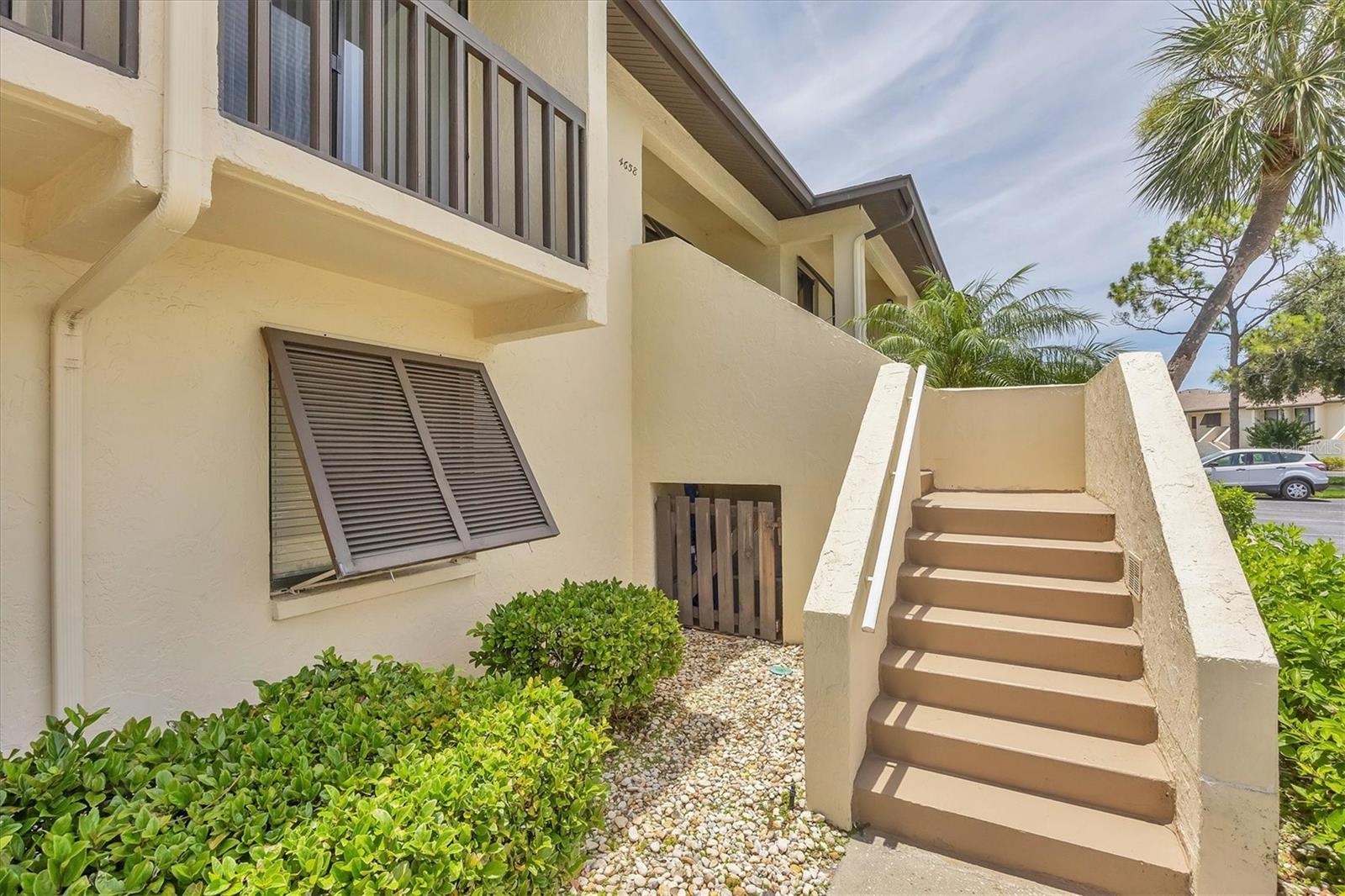 Image 2 of 93 For 4658 Longwater Chase  104
