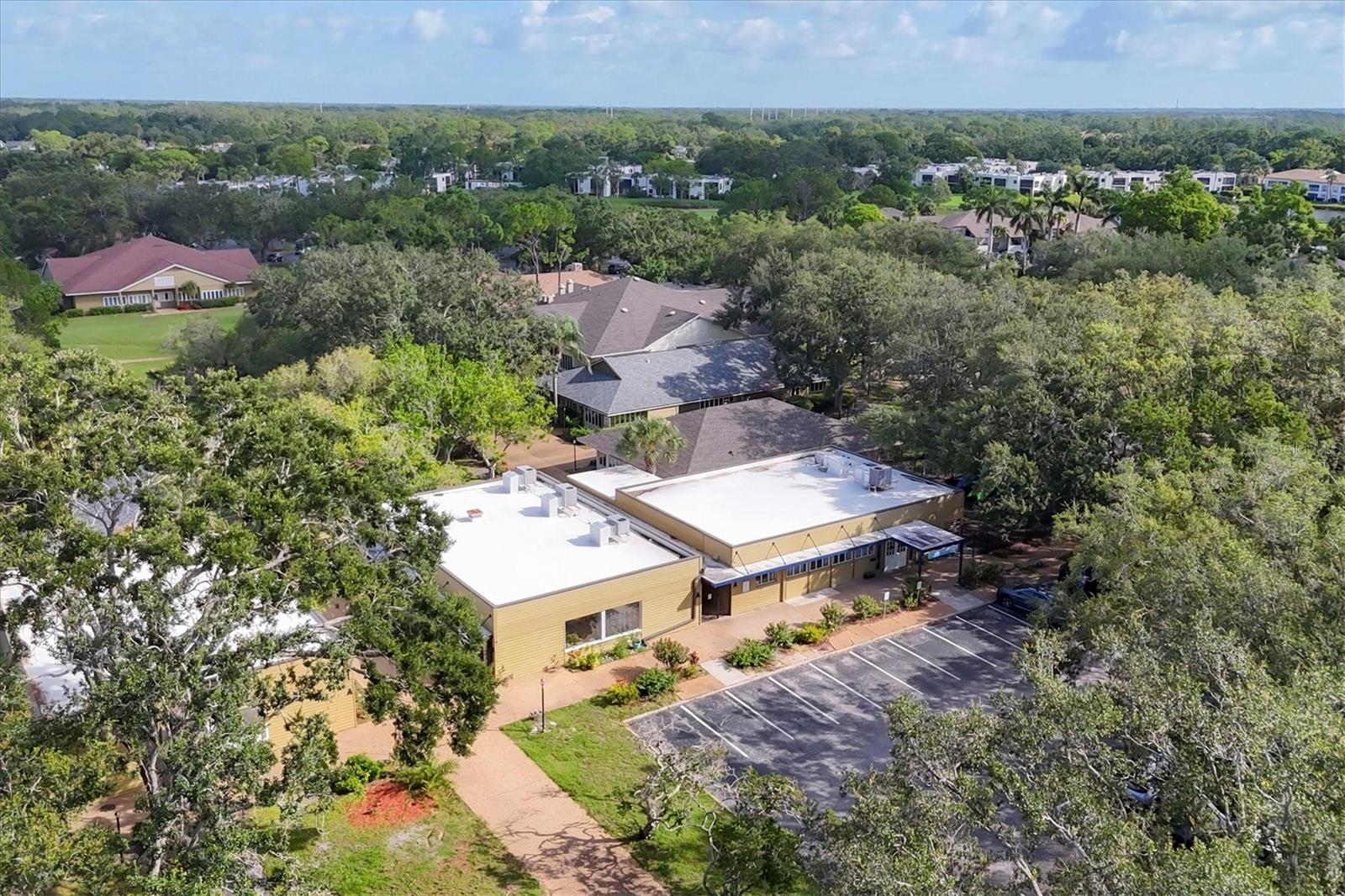 Image 74 of 93 For 4658 Longwater Chase  104