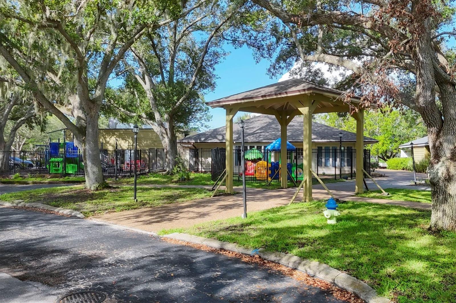 Image 76 of 93 For 4658 Longwater Chase  104