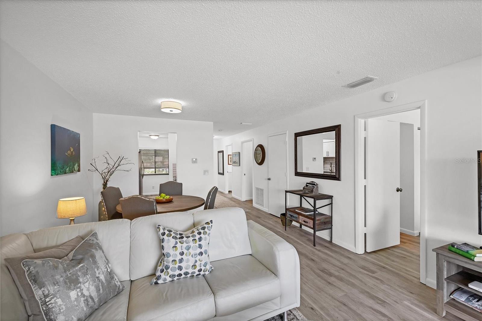 Image 8 of 93 For 4658 Longwater Chase  104