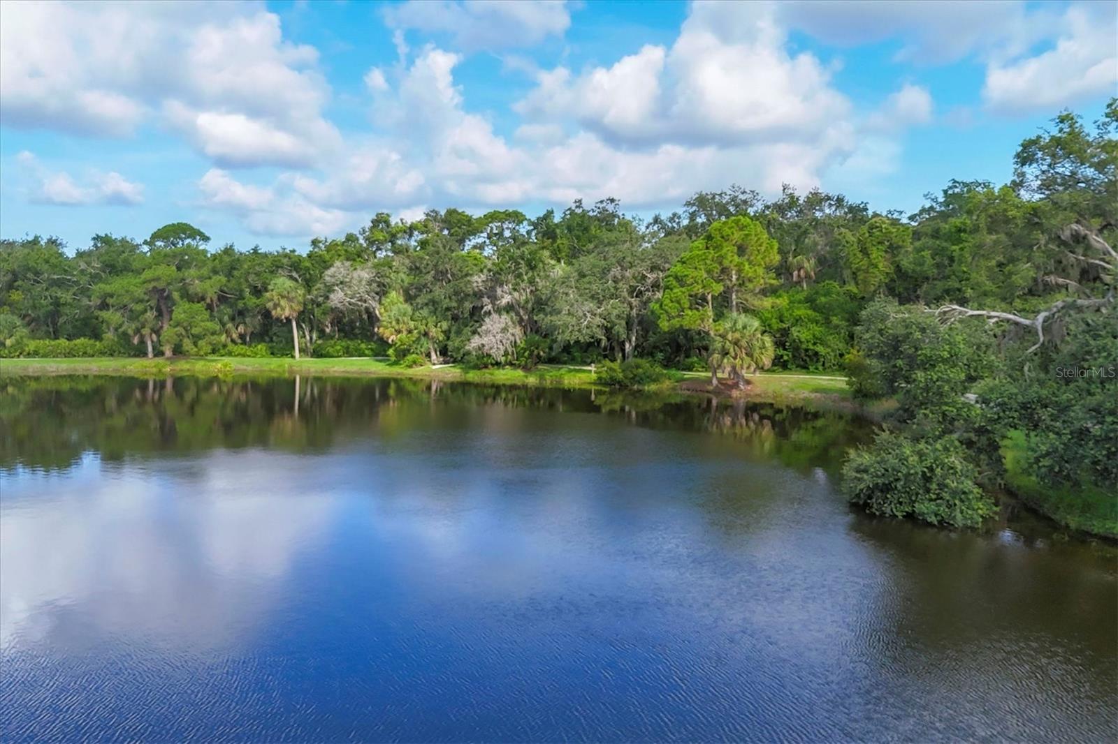 Image 90 of 93 For 4658 Longwater Chase  104