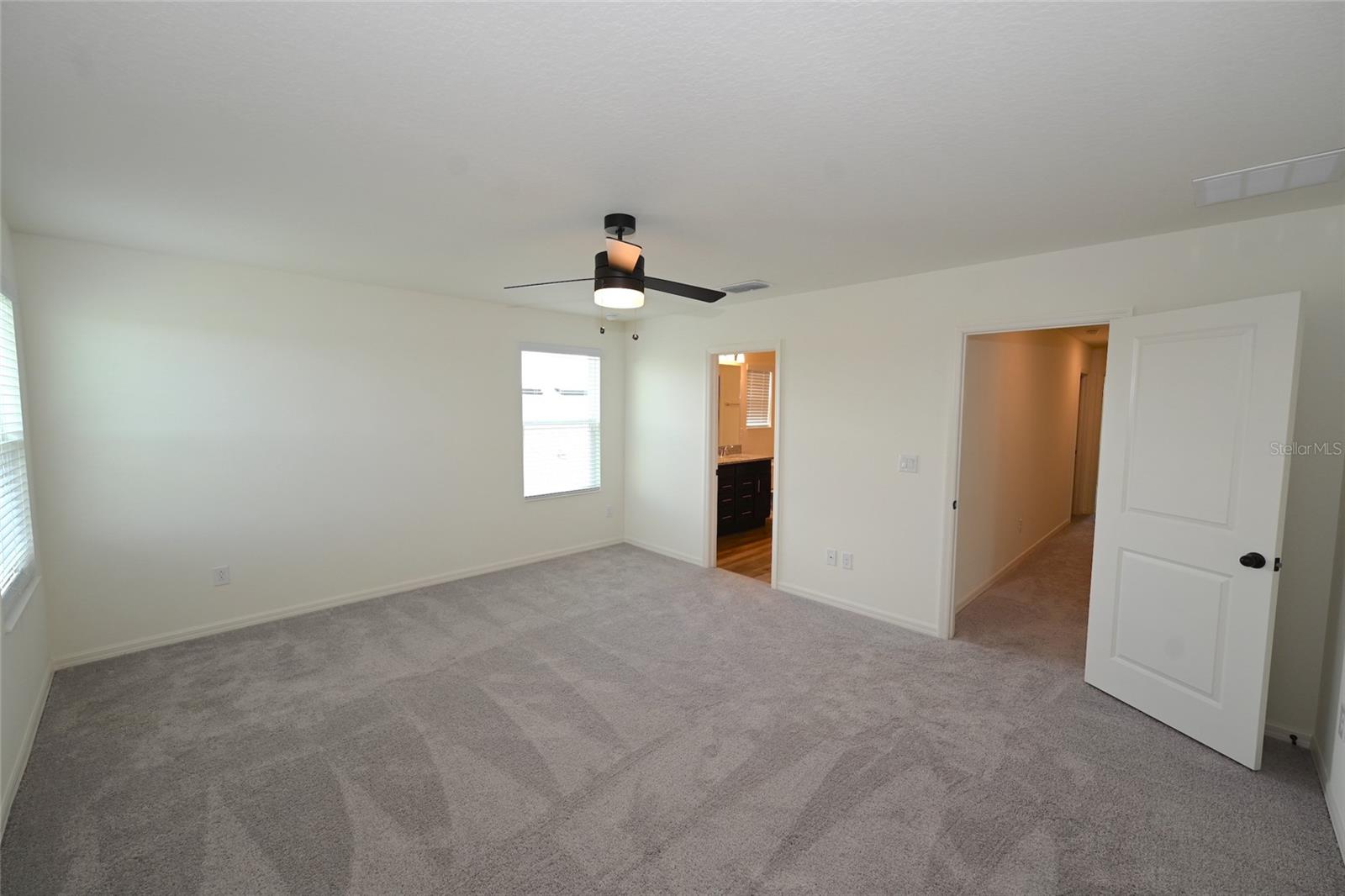 Image 18 of 31 For 9537 Sandy Bluffs Circle