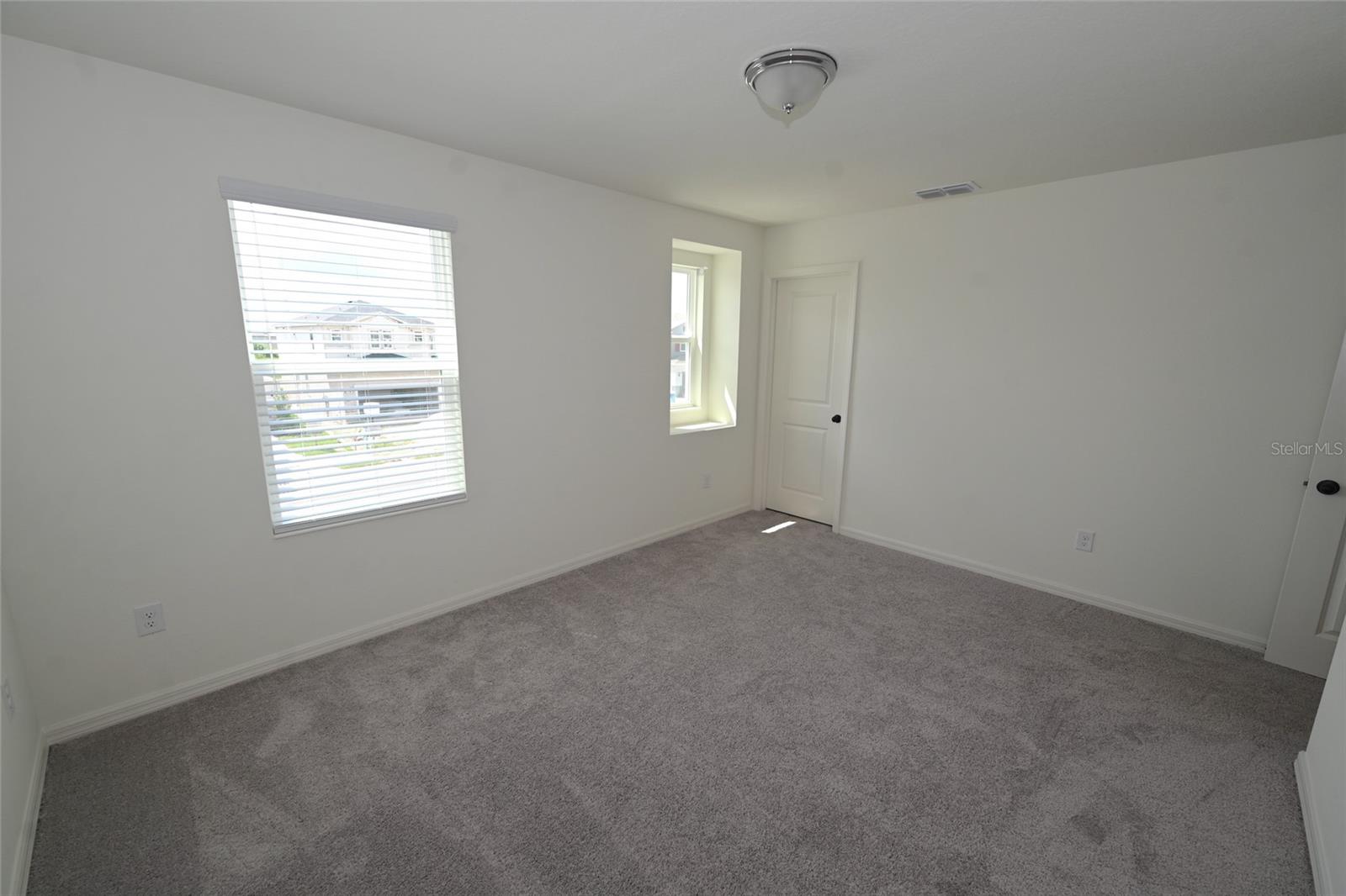 Image 19 of 31 For 9537 Sandy Bluffs Circle