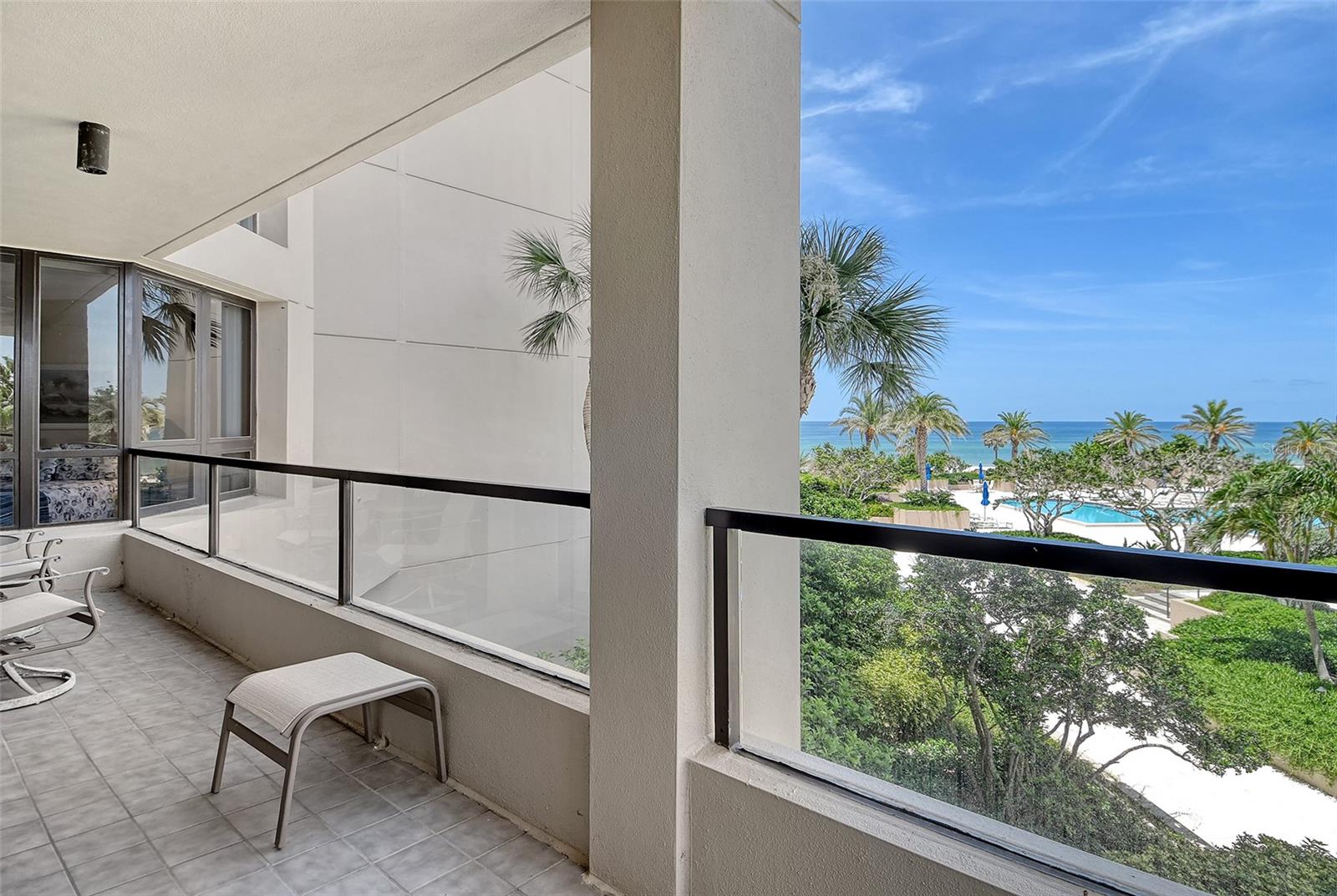 Image 20 of 38 For 1211 Gulf Of Mexico Drive 105