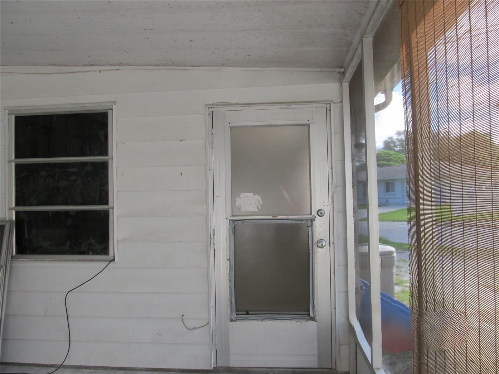 Image 11 of 13 For 300 Colonia Lane