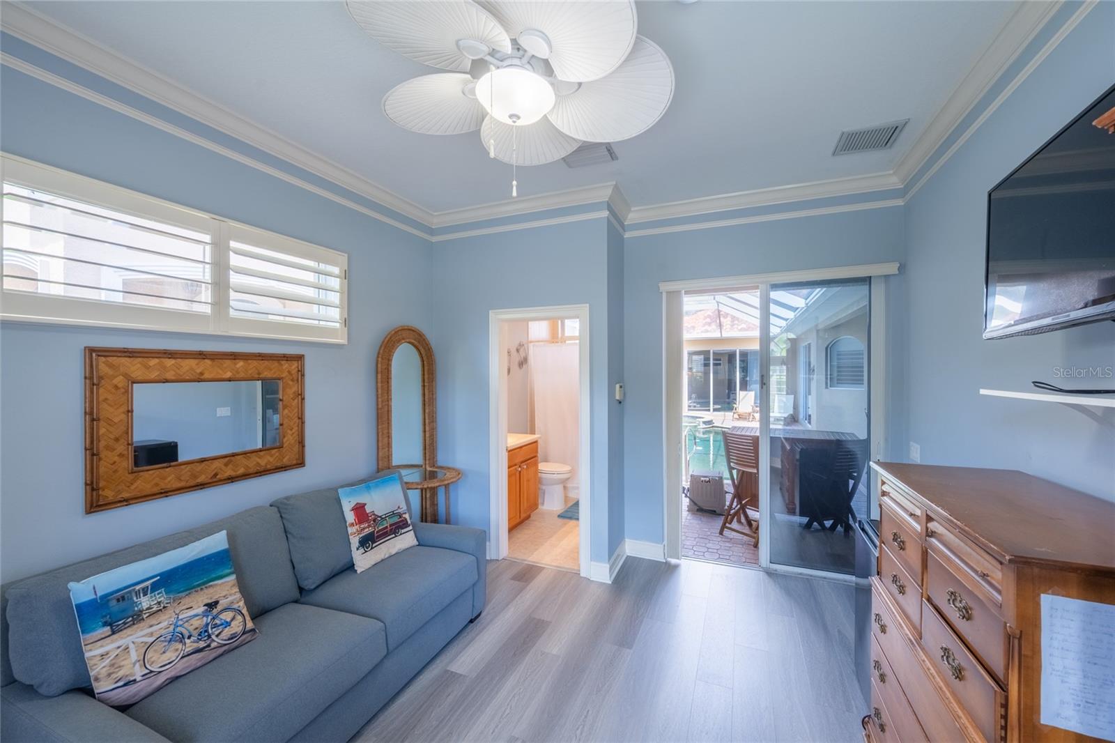 Image 16 of 62 For 303 9th Avenue E