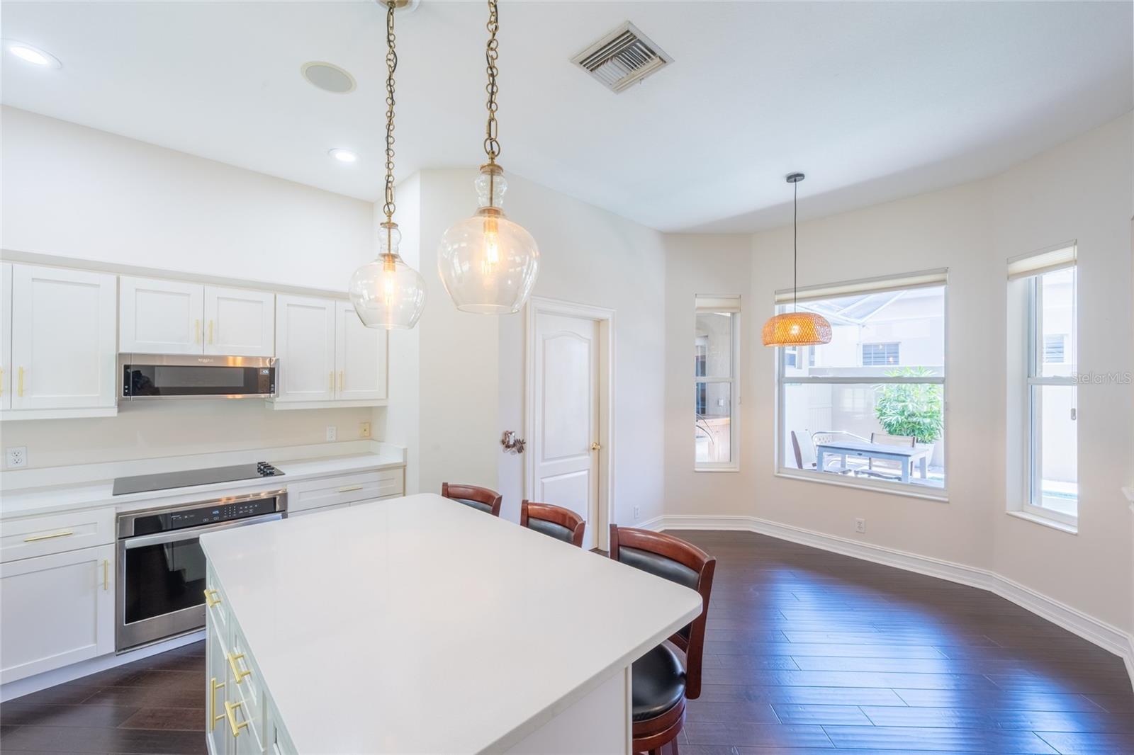 Image 22 of 62 For 303 9th Avenue E