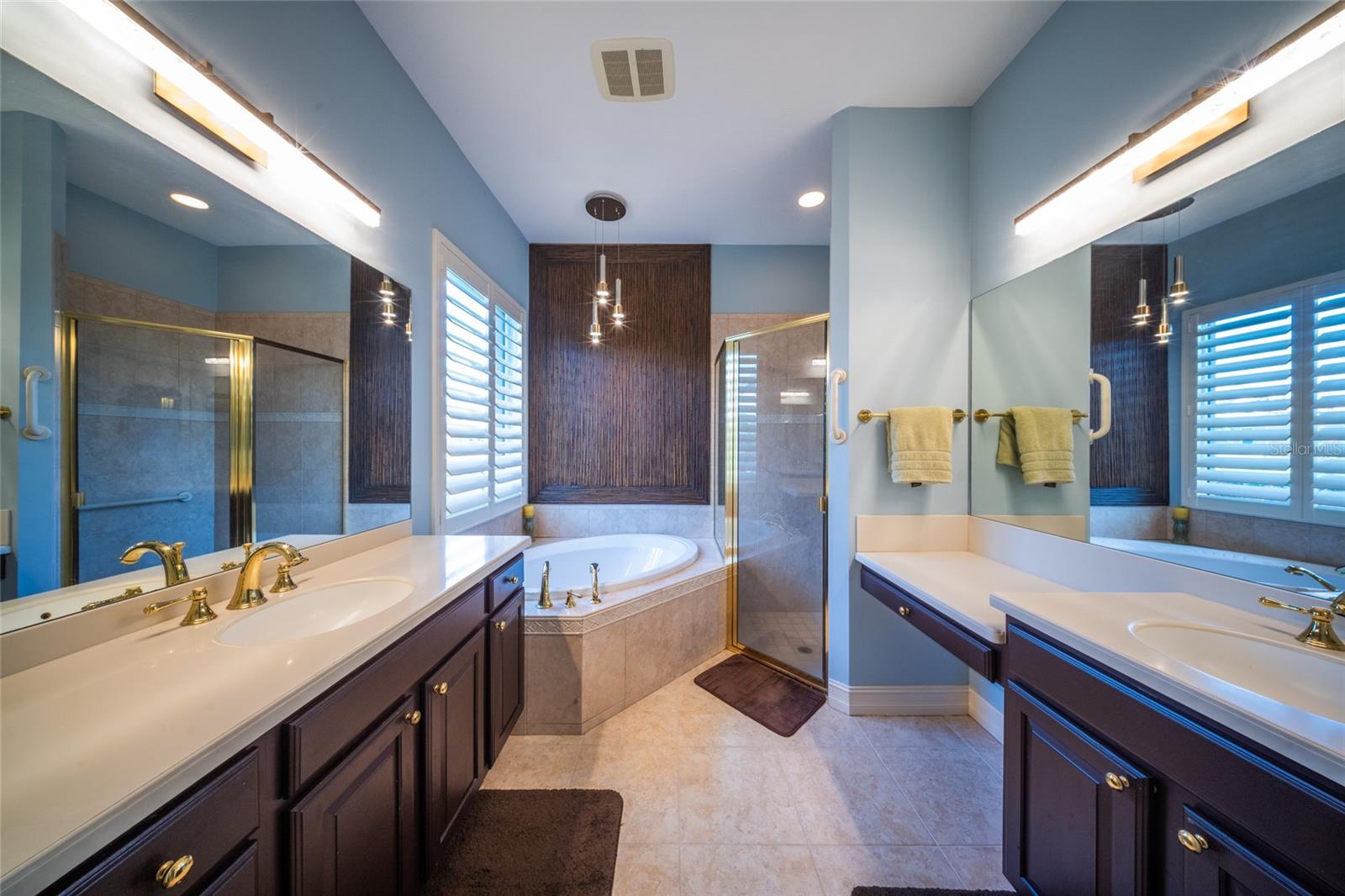Image 40 of 62 For 303 9th Avenue E