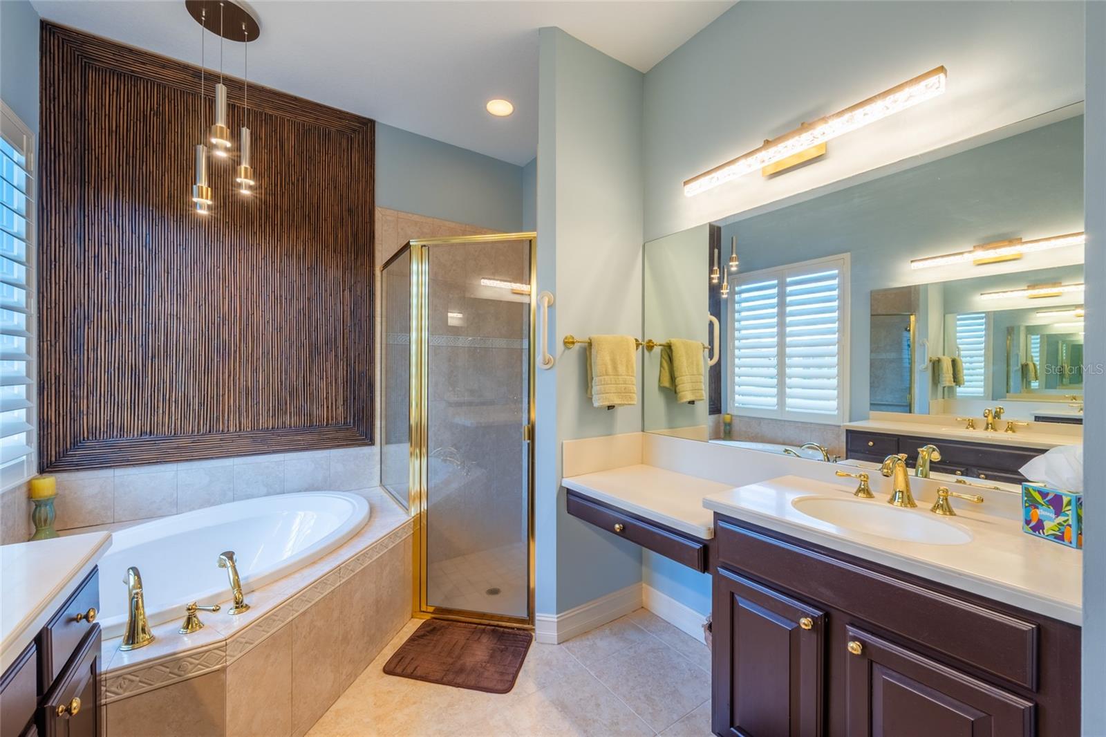 Image 41 of 62 For 303 9th Avenue E
