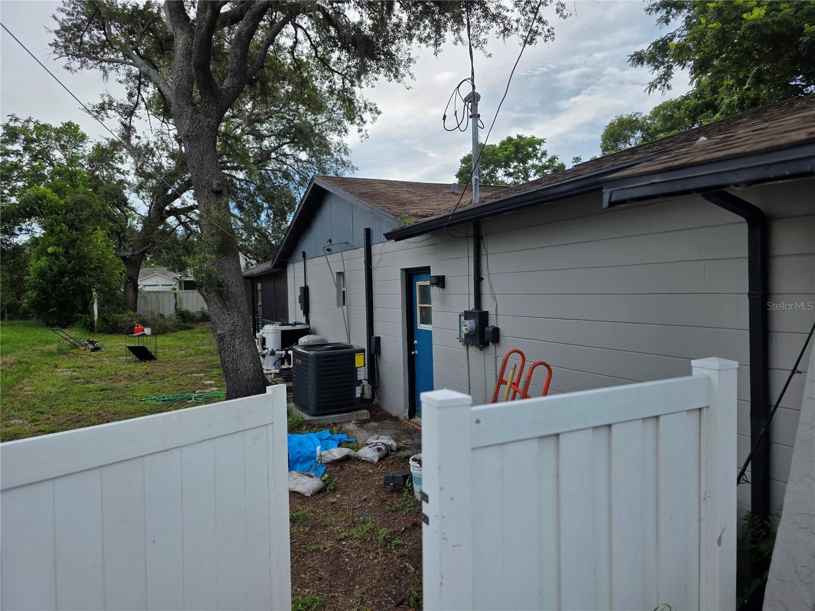Image 2 of 22 For 3037 Magellan Avenue