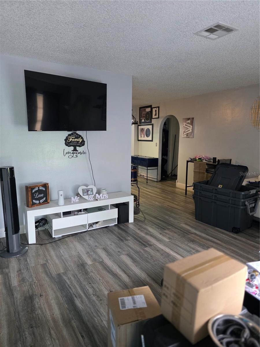 Image 5 of 22 For 3037 Magellan Avenue