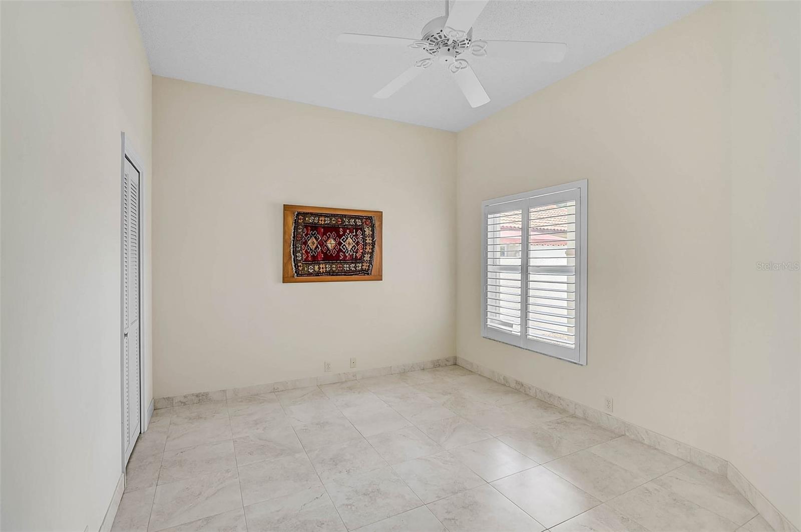 Image 12 of 48 For 4020 Murfield Drive E