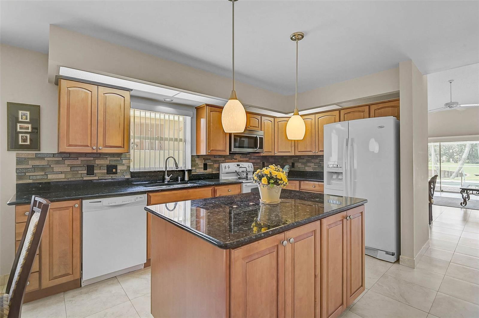 Image 17 of 48 For 4020 Murfield Drive E