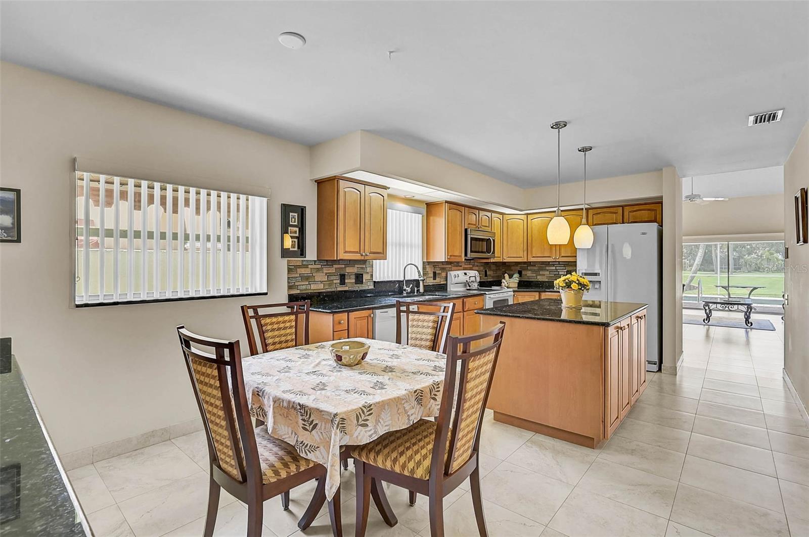Image 21 of 48 For 4020 Murfield Drive E