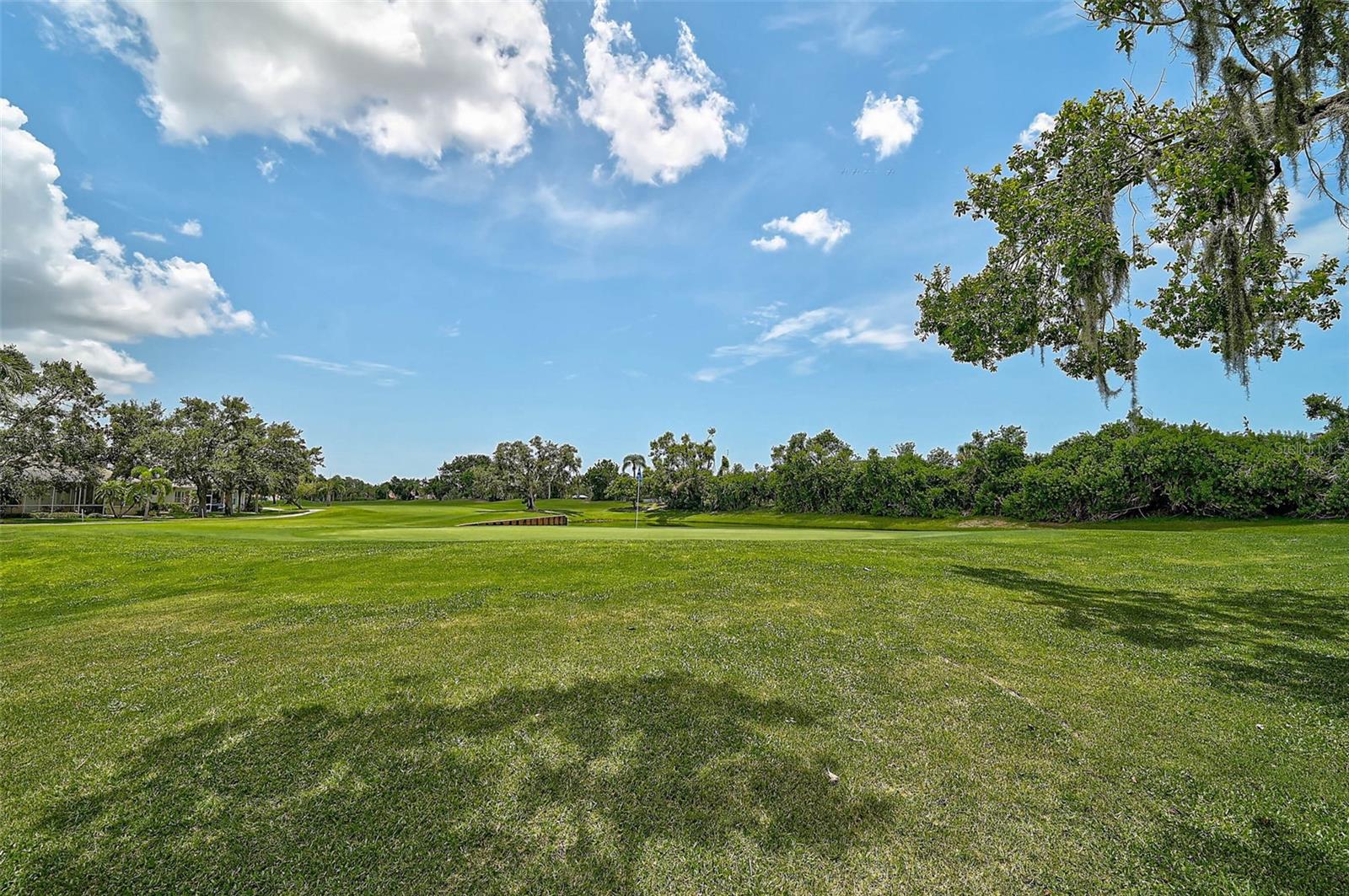 Image 31 of 48 For 4020 Murfield Drive E