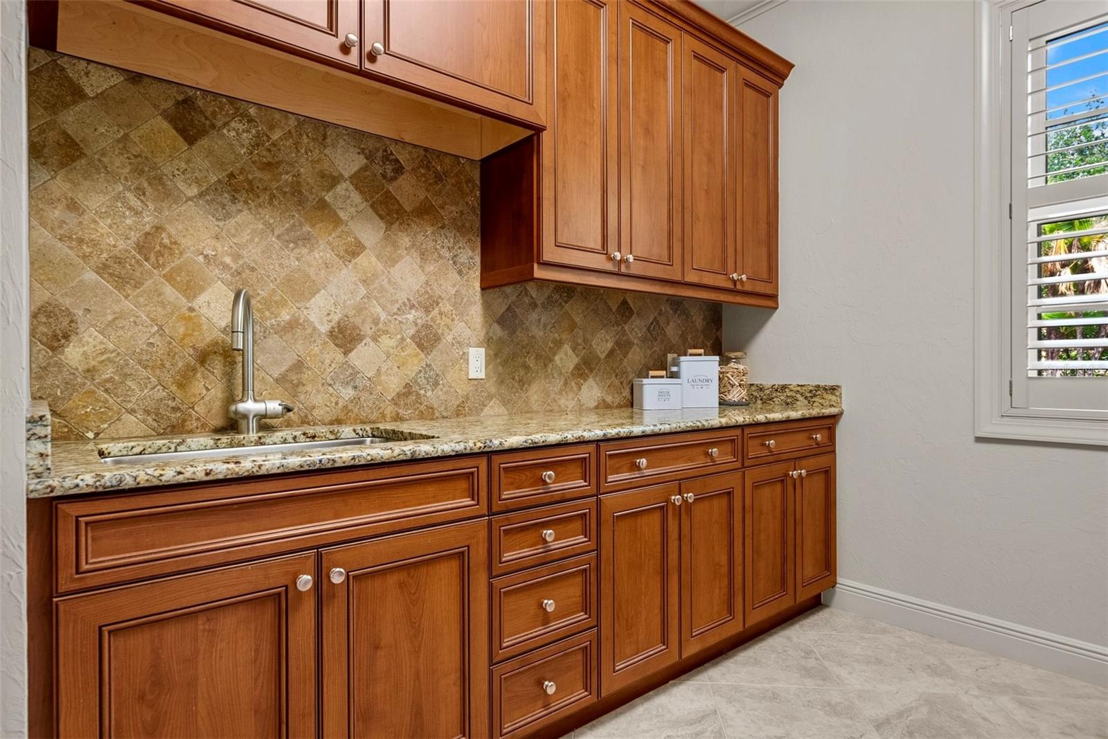 Image 74 of 94 For 6926 Lacantera Circle