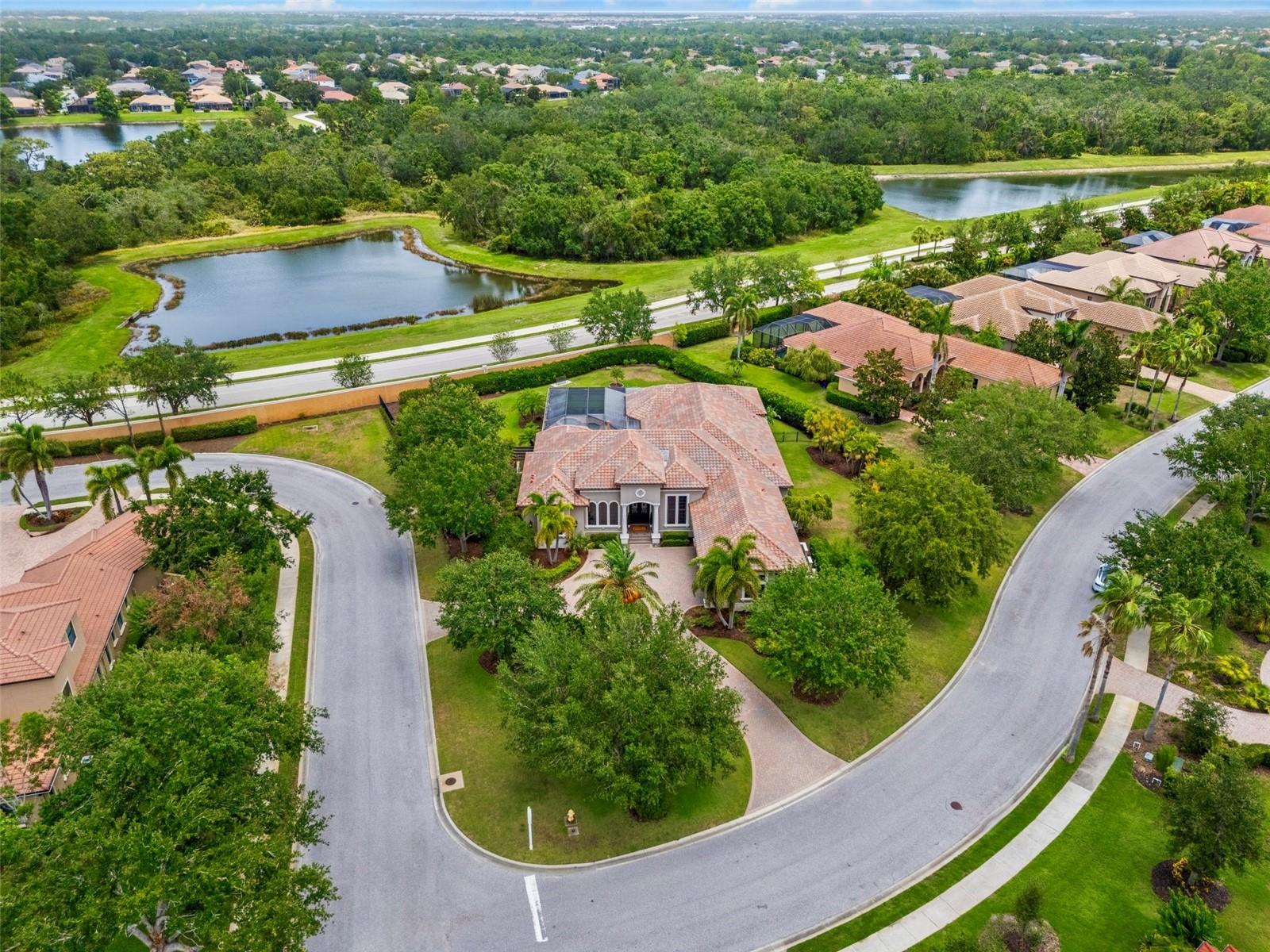 Image 79 of 94 For 6926 Lacantera Circle